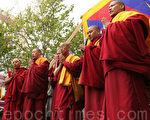 藏僧遙視2012年 外力拯地球不滅